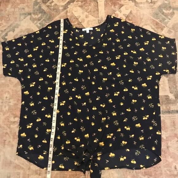 Downeast lemon lightweight front tie blouse size XL - Picture 3 of 6